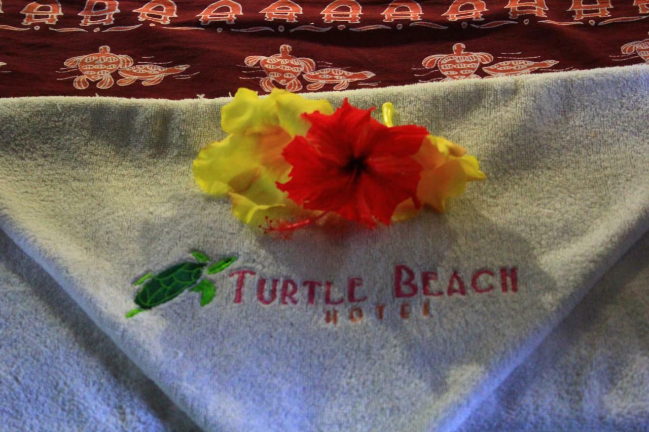 Turtle Beach Hotel Gili Air Esterno foto